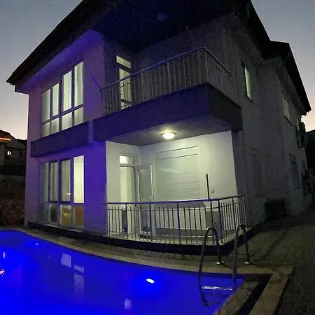 Villa Phellos