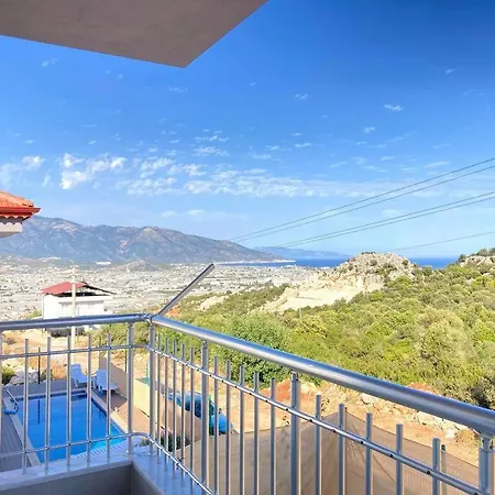 Phellos Villa